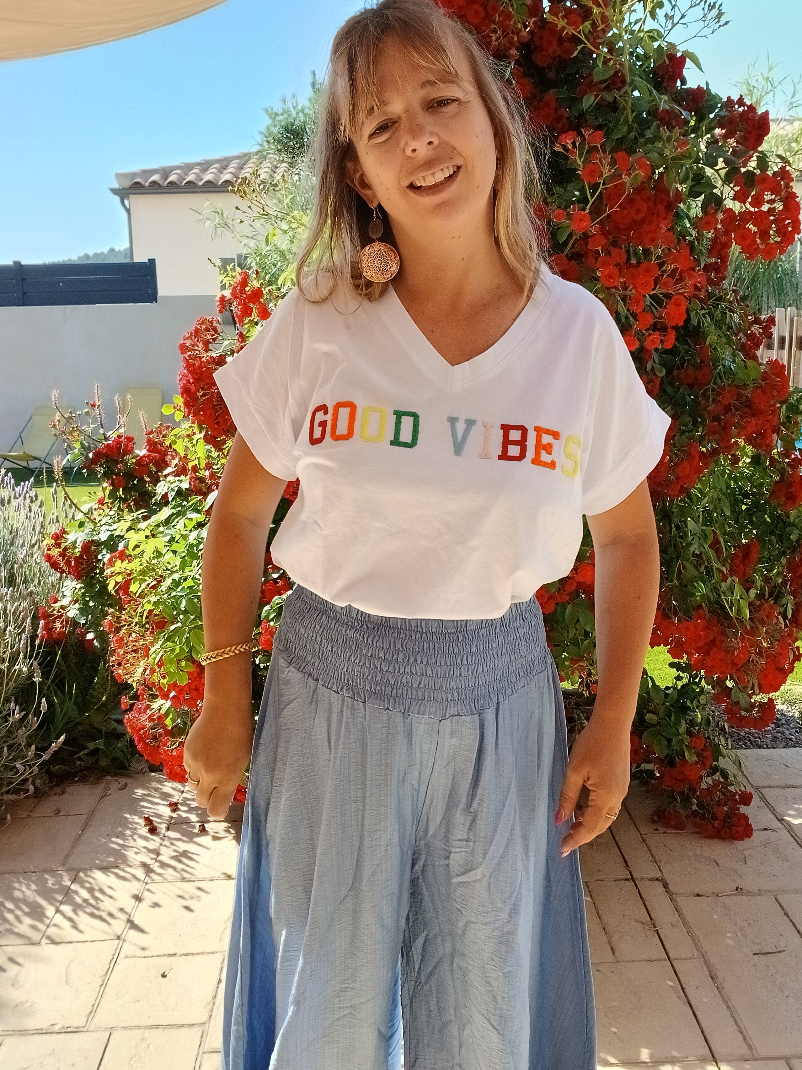 ✨ T-shirt Mila – Good vibes